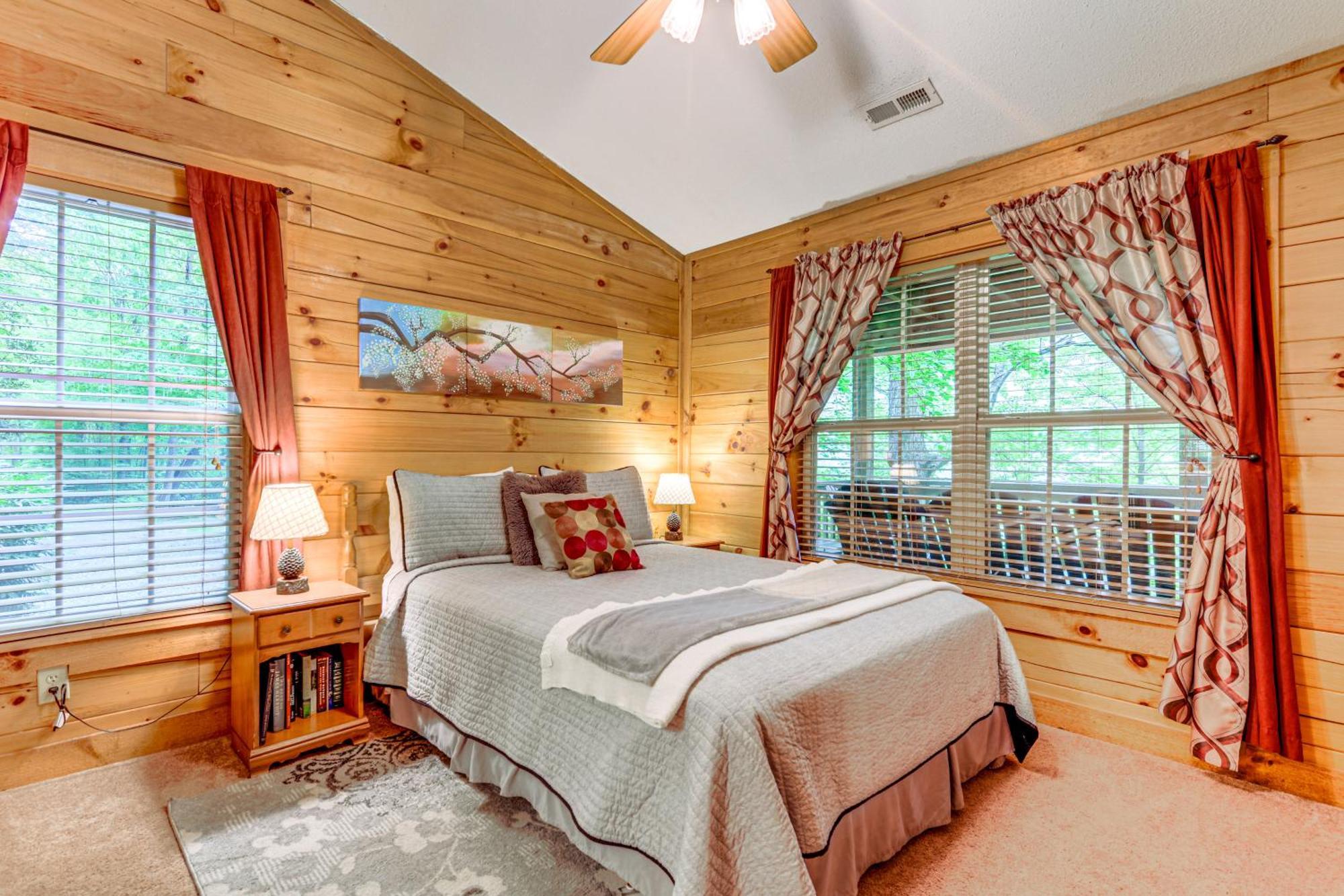 Serene Maggie Valley Retreat With Deck And Hot Tub! Eksteriør billede